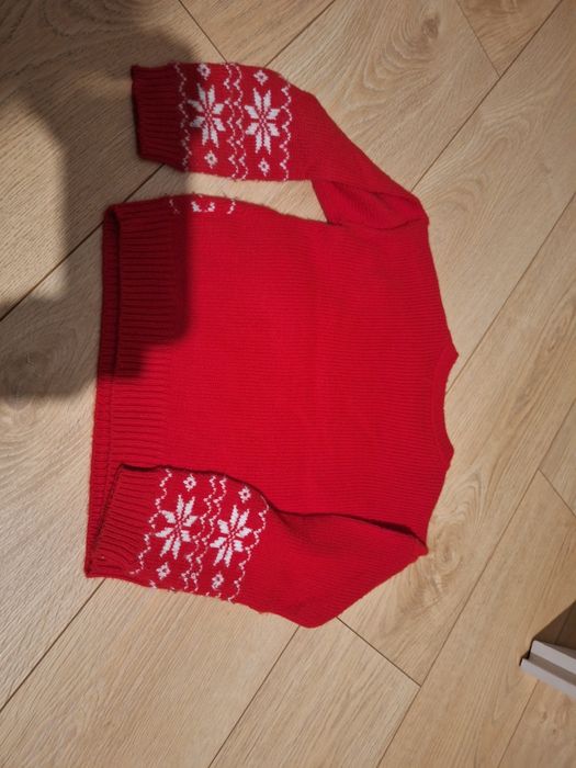 Świąteczny sweterek rozmiar 110 reserved