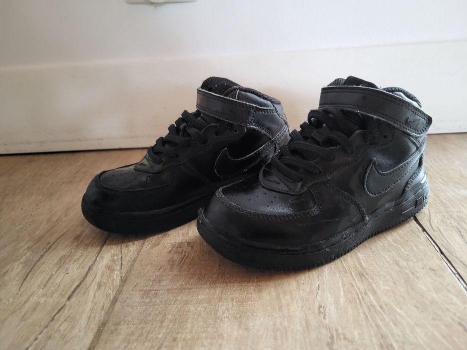 Nike air force 1 mid rozm 26
Wyszukaj coś

Nike