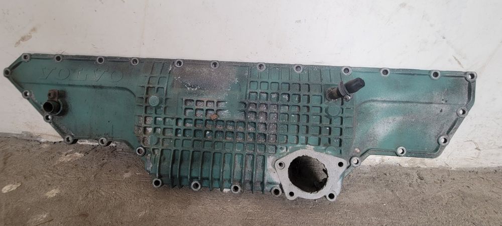 Крышка теплообменника Volvo FH12