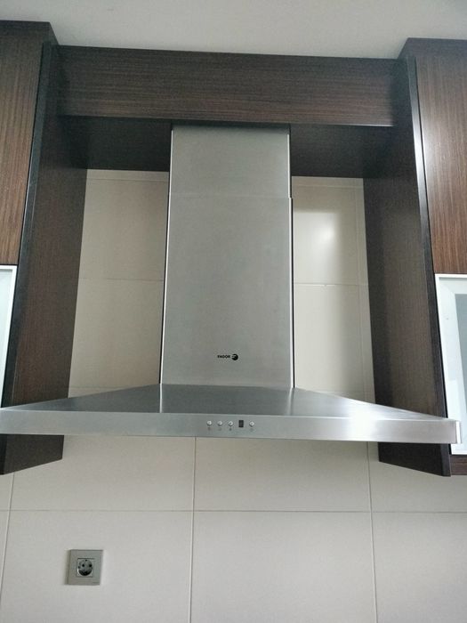 Exaustor Fagor para peças ou quem souber arranjar.