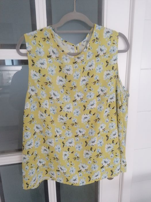 Linda blusa Florida em seda