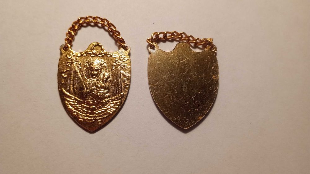 Mały ryngraf - Matka Boska