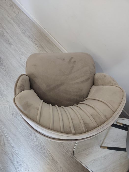 Liquidação de Stock -Cadeiras de Jantar Modernas ( – Veludo/Camurça Bege/rosa/cinzento  e Detalhes Dourados  Novas
