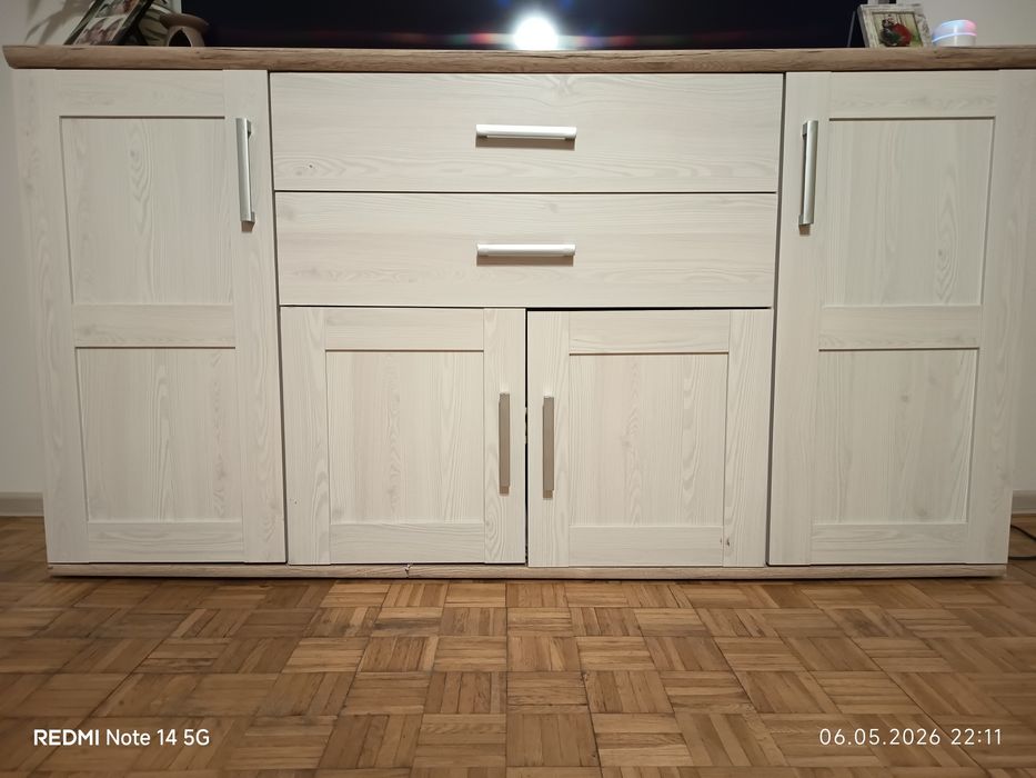 Sprzedam komodę w kolorze białym