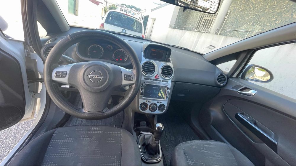 Opel corsa 1.3 cdti comercial