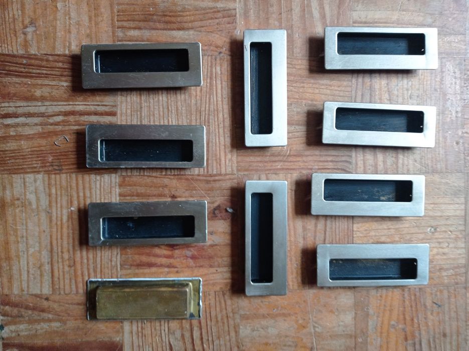 Conjunto de puxadores de encastrar em latão