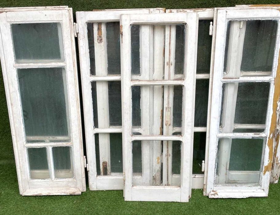 Janelas antigas, diversas, desde 5€ a vinte euros varias tamanhos,