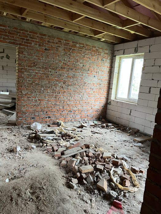 Ділянка з недобудованим будинком. ЧЕРВОНА ЛІНІЯ. Дергачі.