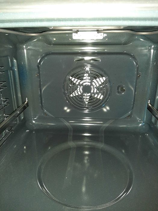 Продам духову шафу WHIRLPOOL OAS KN8V1 IX