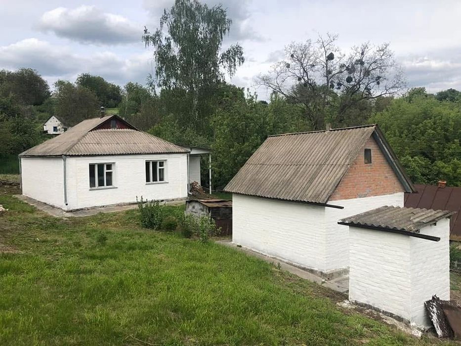Продається 4-кімнатний будинок у м. Тараща, вул. Бориса Грінченка.