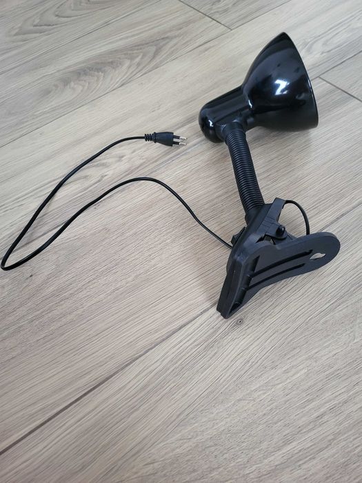 Lampka stojąca z możliwością zamontowania do blatu