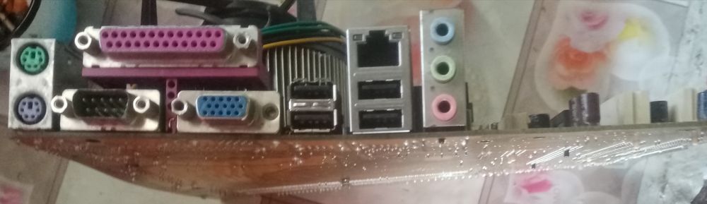 Материнская плата LGA 775