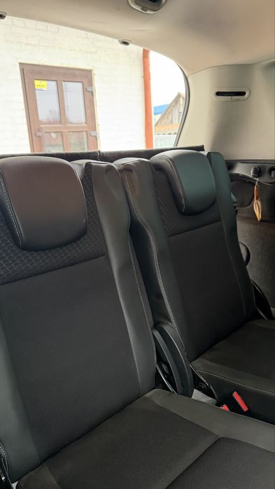 Renault grand scenik 2014