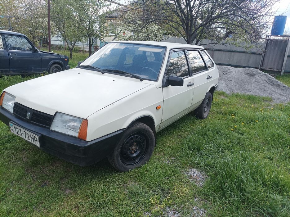 Продам ваз 2109 на ходу