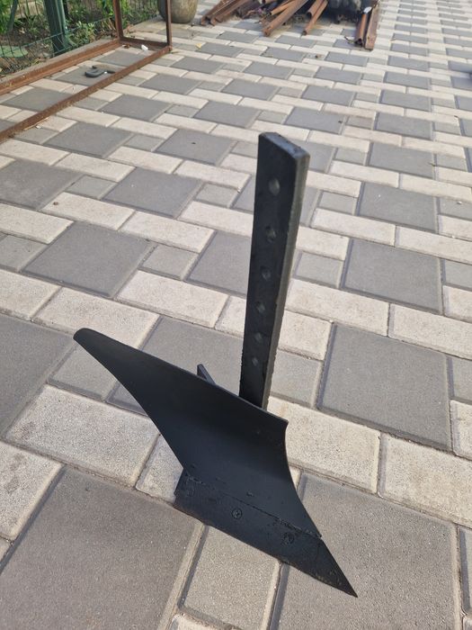 Плуг для  мотоблока