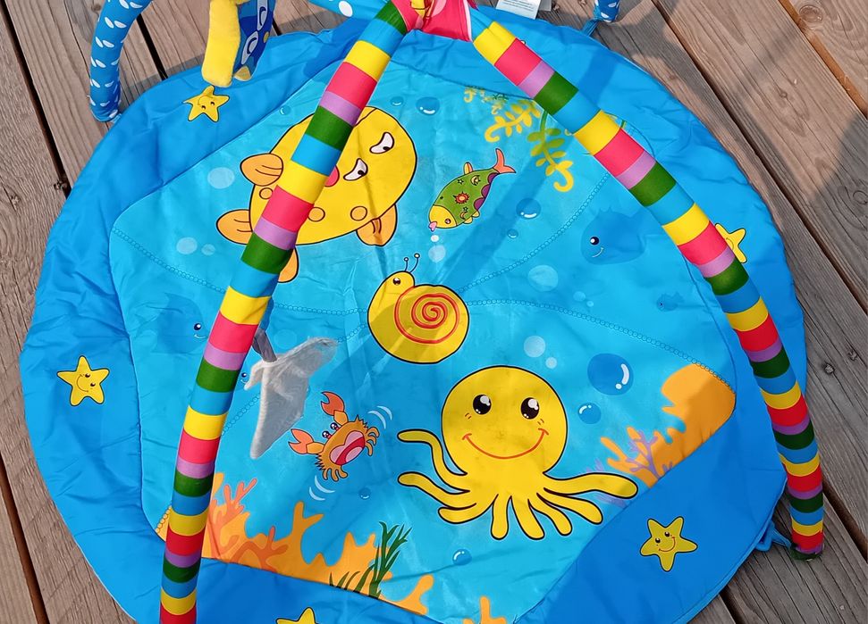 Tapete /ginásio de bebé