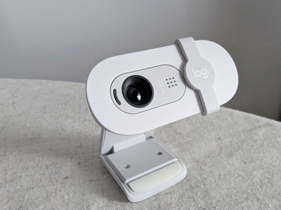 Kamera internetowa Logitech Brio 100 (FHD 1080p)