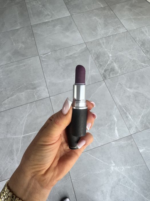 Mac powder kiss 919 for potent pomadka matowa