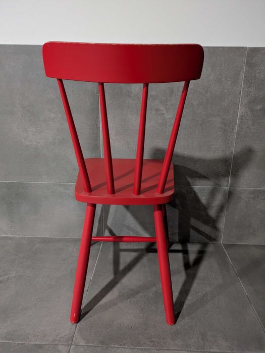 Cadeira de madeira IKEA