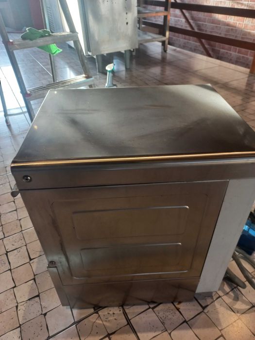 Maquina lavar louça café