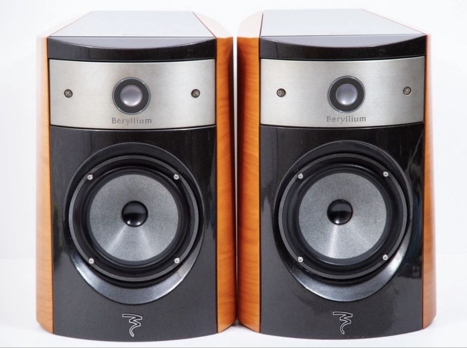 Focal 1007 BE Colunas monitoras