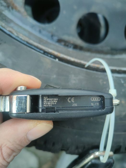 Audi A4 B7 A3 8P kluczyk stacyjka klamka kluczyki części