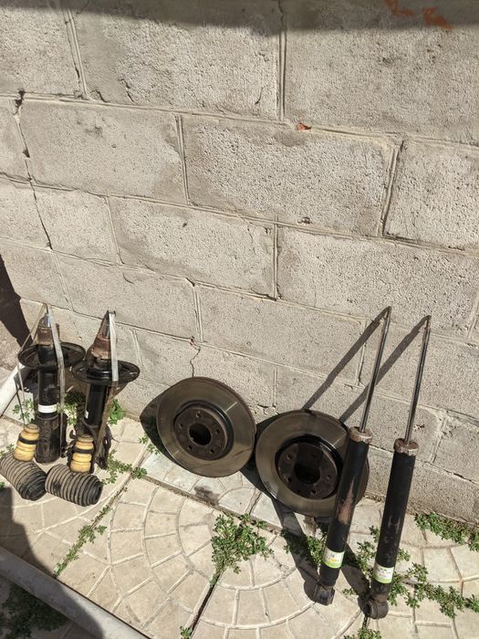 Стойки амортизаторов Мазда сх-55