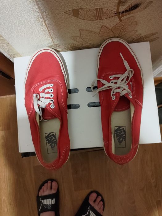Оригінальні кеди Vans Authentic червоні (розмір 42.5 / 27.5 см)