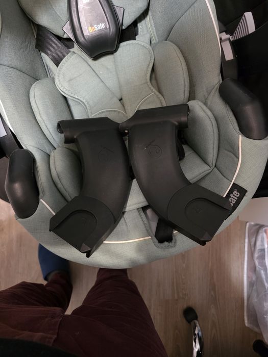 Carrinho bebe EasyWalker com ovo besafe e adaptadores