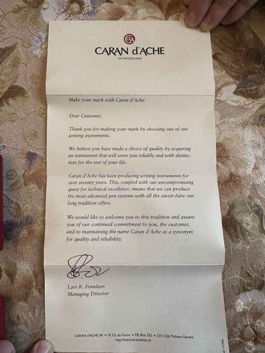 Нова кулькова ручкаCaran d'Ache шариковая ручка