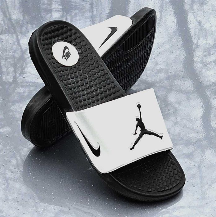 Женские Шлёпанцы Найк Чёрные Сланцы Тапочки Белые Найки