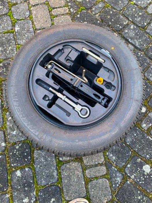 koło zapasowe plus zestaw naprawczy