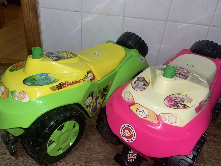 Толокар машинка