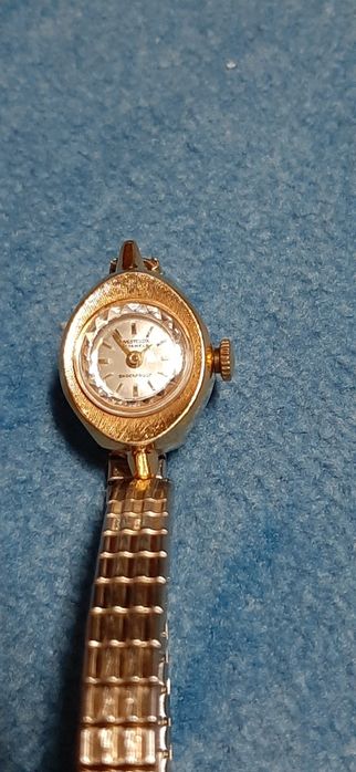 Baixa de preço. Dois relógios antigos