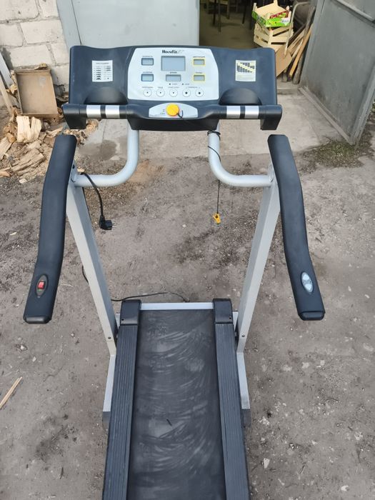 Беговая дорожка под ремонт