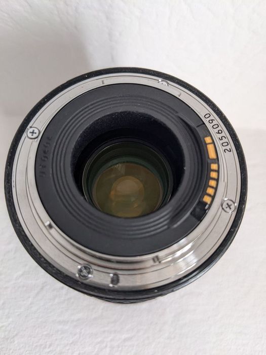 Об'єктив Canon EF 16-35mm f/2.8L II USM