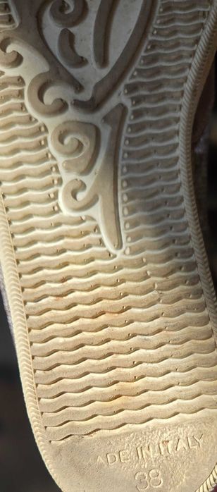 Włoskie buty Igi&Co