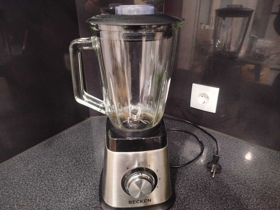 Liquidificador BECKEN (1000 W - 1.5 L - Inox)