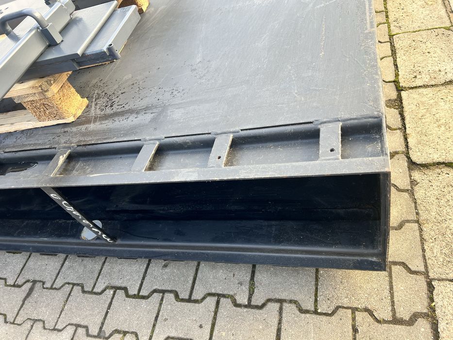 Podnośnik podposadzkowy Autop Maha szeroki rozstaw