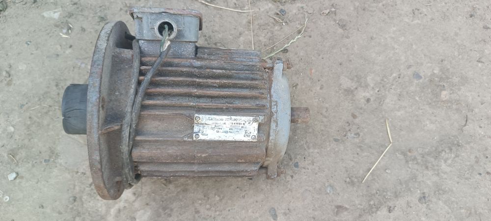 Продається електродвигун