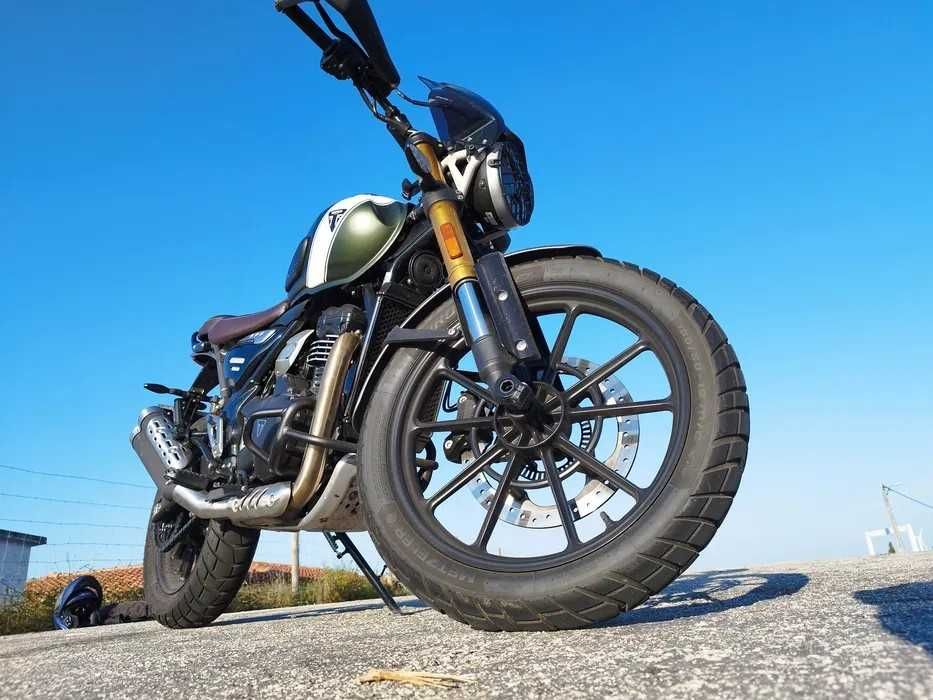 Triumph Scrambler 400X