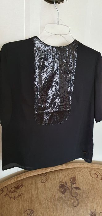 Nowa elegancka bluzka