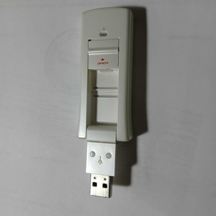 3G CDMA модем Pantech UM175VW