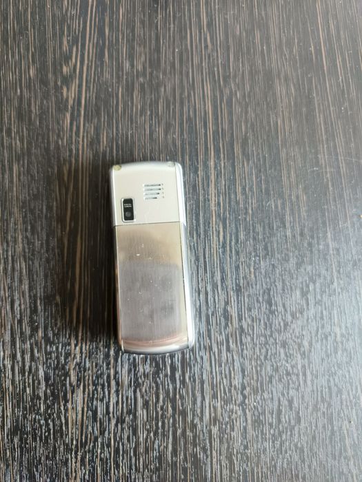 Продам телефон ..