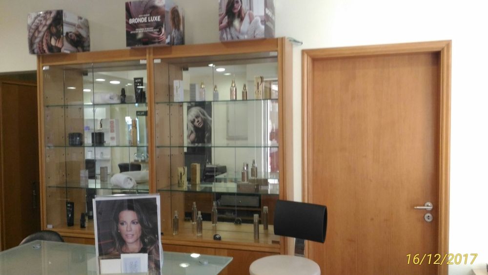 Bancadas e outros equipamentos