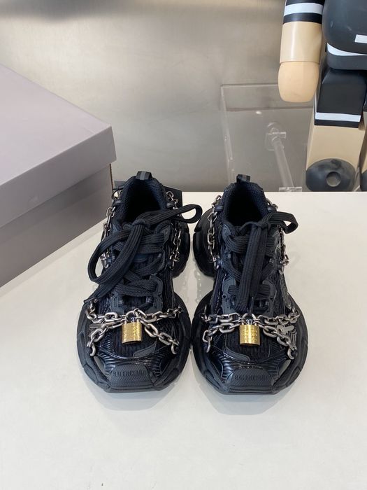 Кросівки Balenciaga Chain Lock чорні