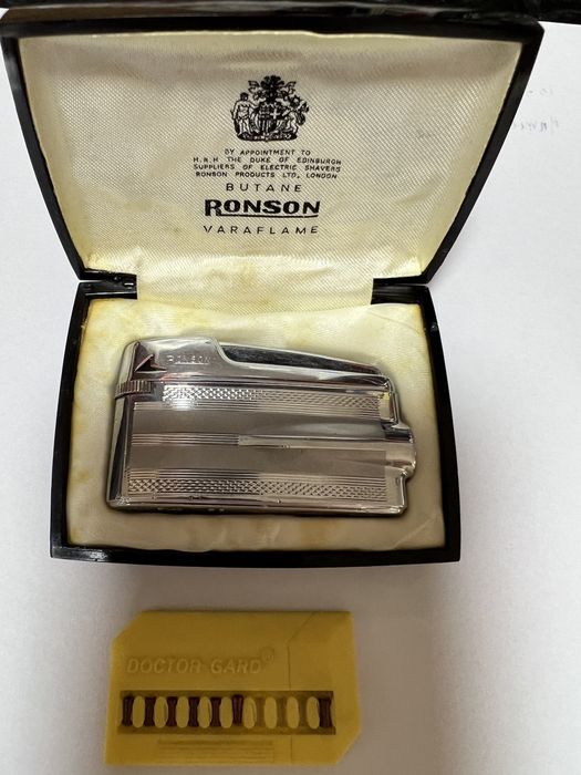 Isqueiros Vintage a  gás Rowenta Noblesse  e  Ronson Varaflame