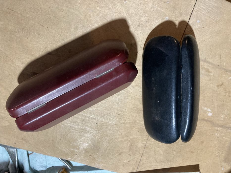 Чехол очечник бу для очков