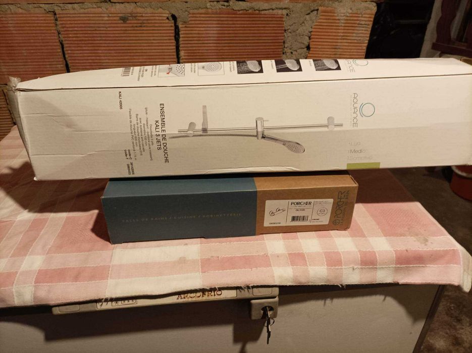 Floor-mounted shower mixer64730297264385120