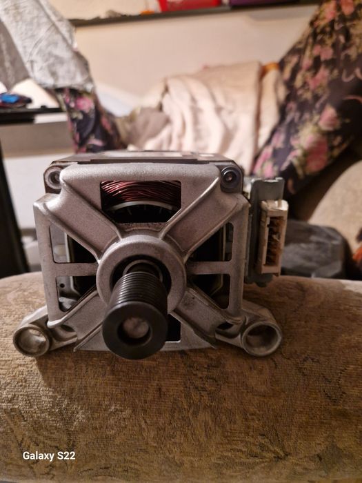 Silnik do pralki candy haier